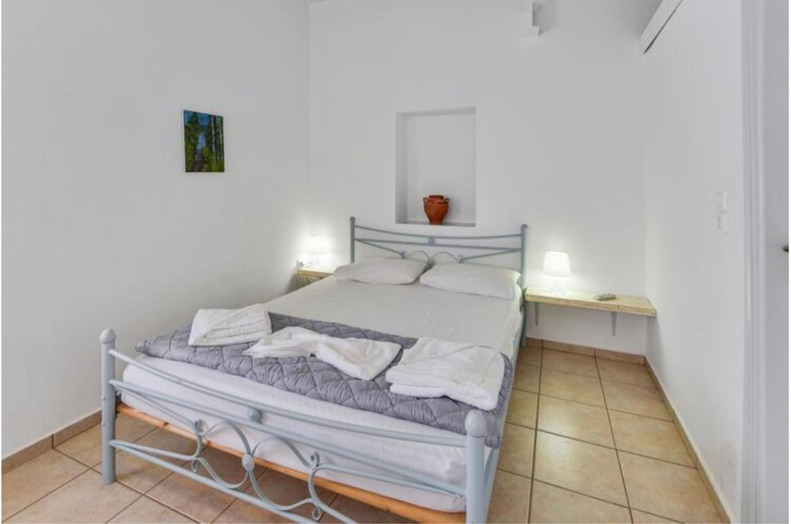 Traditional Cycladic House Трипити Екстериор снимка