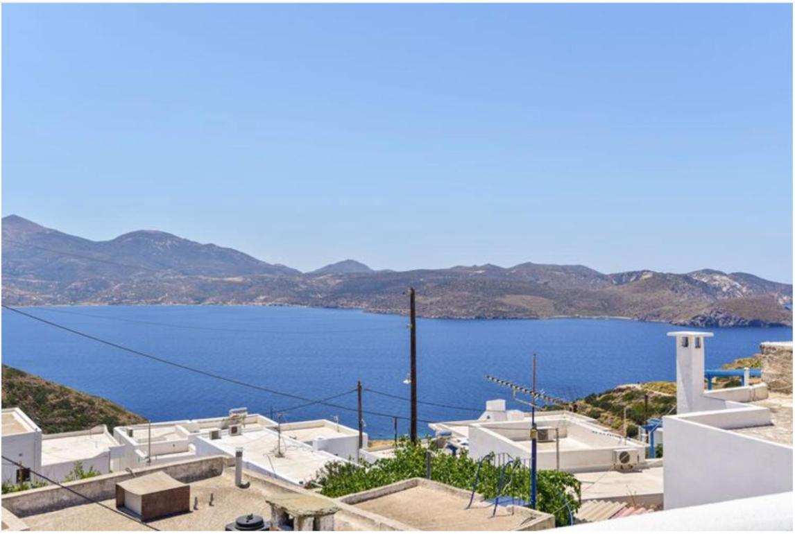 Traditional Cycladic House Трипити Екстериор снимка