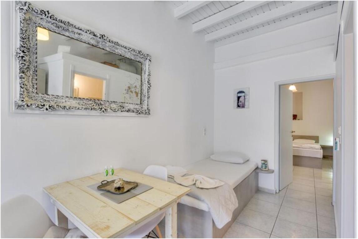 Traditional Cycladic House Трипити Екстериор снимка