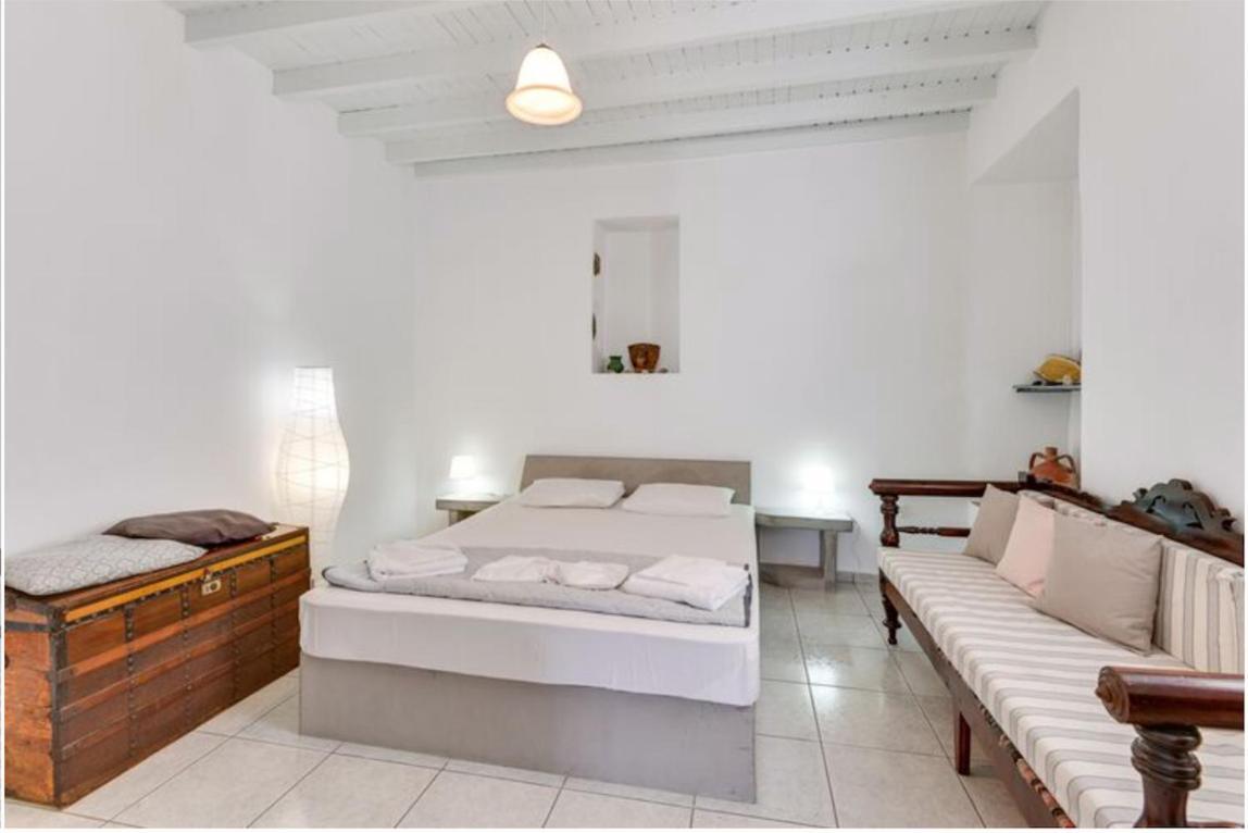 Traditional Cycladic House Трипити Екстериор снимка