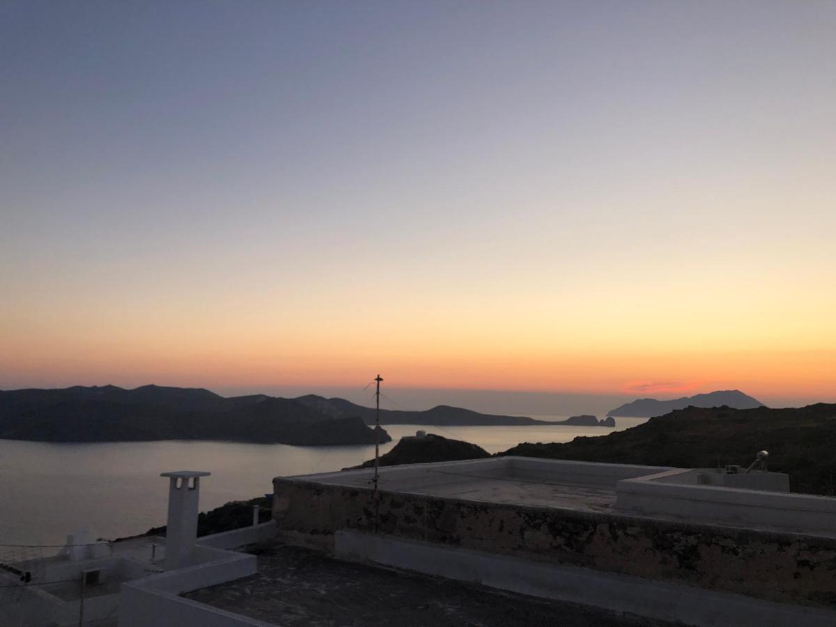 Traditional Cycladic House Трипити Екстериор снимка